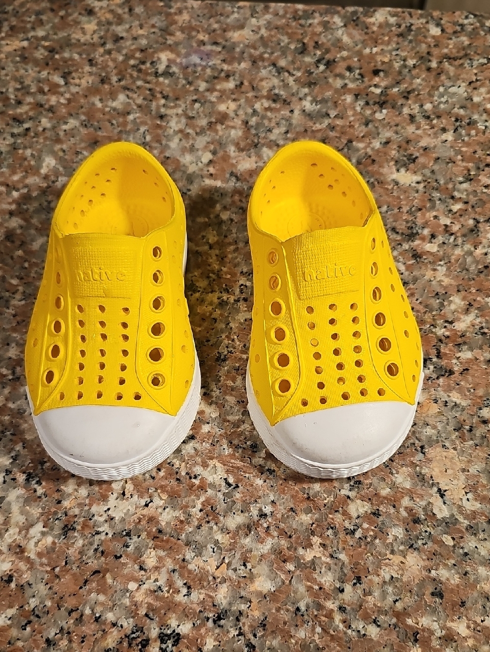 Native Kids Water Shoes Slip-On in Yellow with White Toe.Size C4